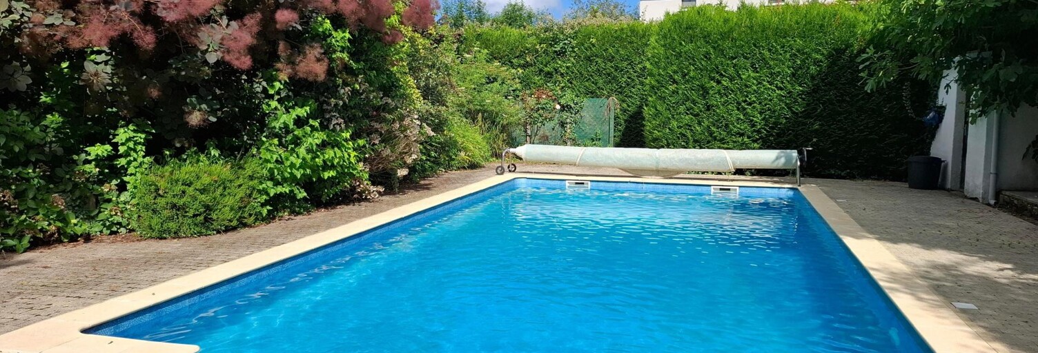 Maison 8 Pièces 187 m² à vendre à Lauresses (46210)