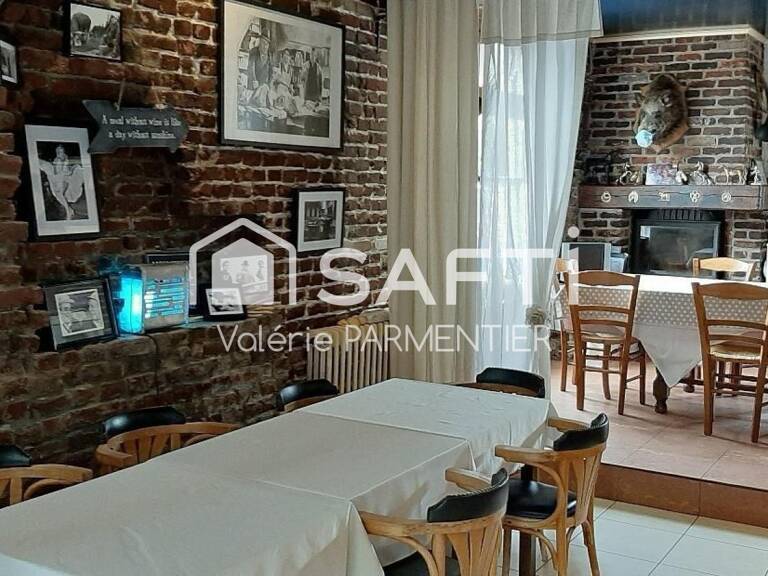Immeuble mixte avec restaurant exploité, logement indépendant et fort potentiel de développement — photo 1