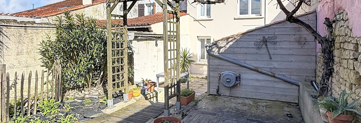 Maison 4 Pièces 95 m² à vendre à Croix-Chapeau (17220)