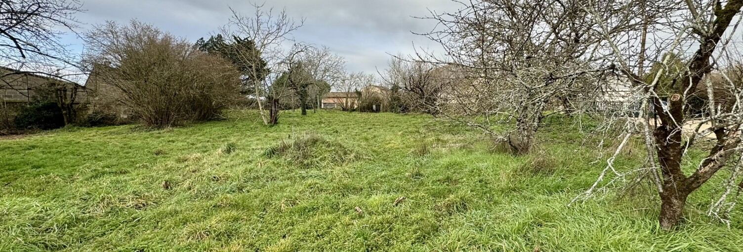 Terrain  704 m² à vendre à Aiffres (79230)