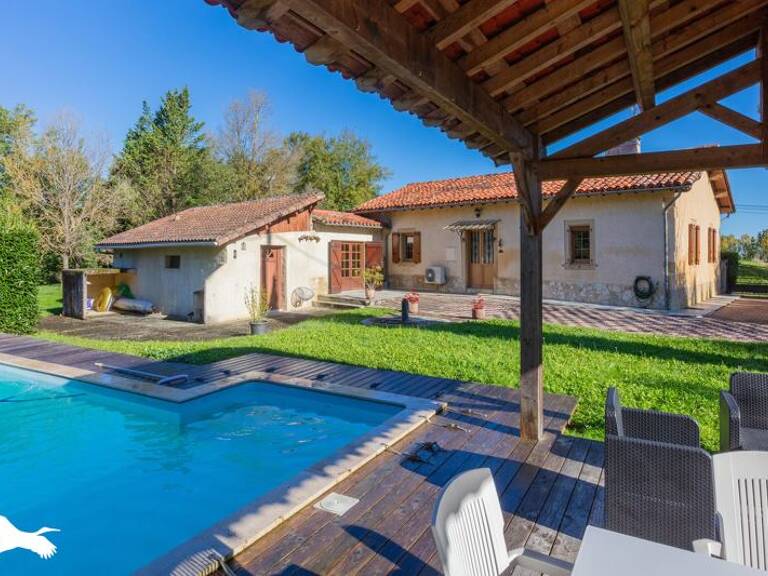 Ferme (tte) de 5 pièces principales — photo 1