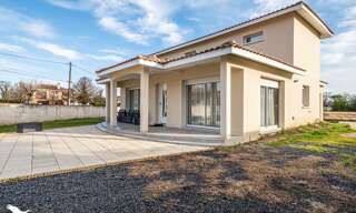 Maison 4 Pièces 141 m² à vendre à Carbon-Blanc (33560)