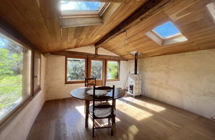 Maison en pierre de 6 pièces principales — photo 2