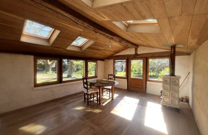 Maison en pierre de 6 pièces principales — photo 3
