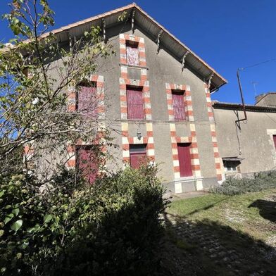 Maison 6 pièces 140400 €