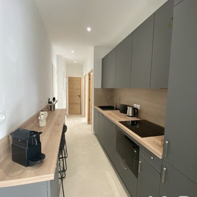 Appartement 3 pièces 275000 €