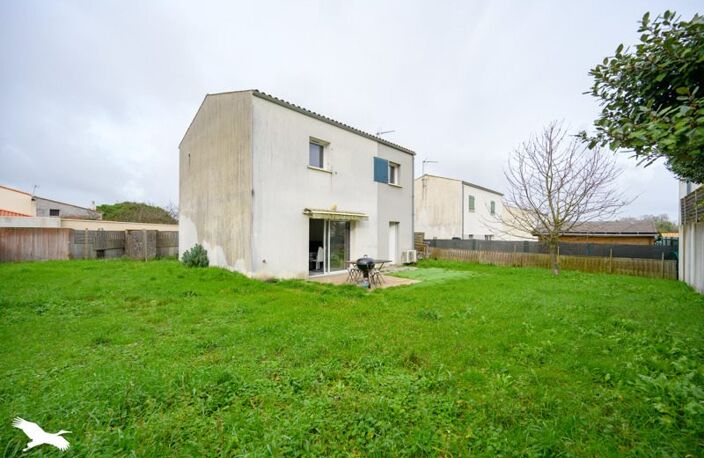 Vente maison 5 pièces 79 m² Sainte-Soulle (17220) — photo 2