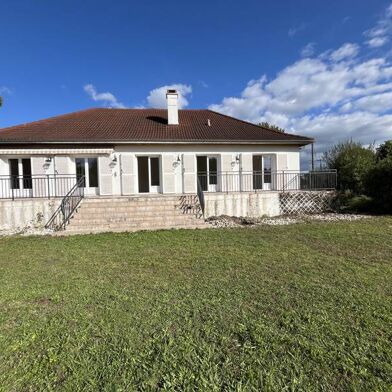 Maison 7 pièces 254880 €