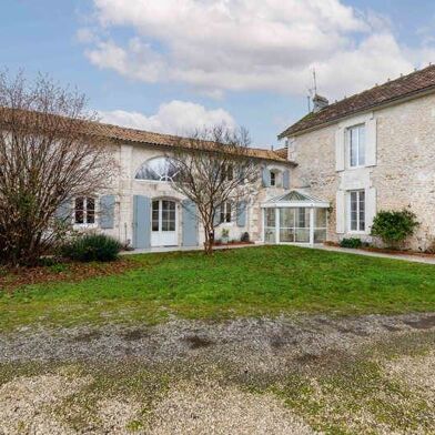 Maison 8 pièces 353760 €