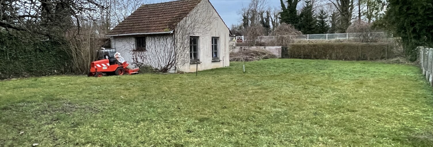 Terrain  595 m² à vendre à Les Ormes-sur-Voulzie (77134)