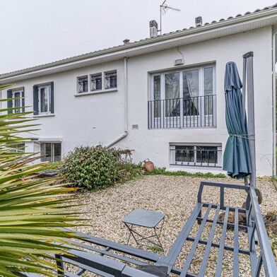 Maison 6 pièces 496300 €