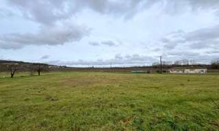 Terrain  2372 m² à vendre à Jonzac (17500)