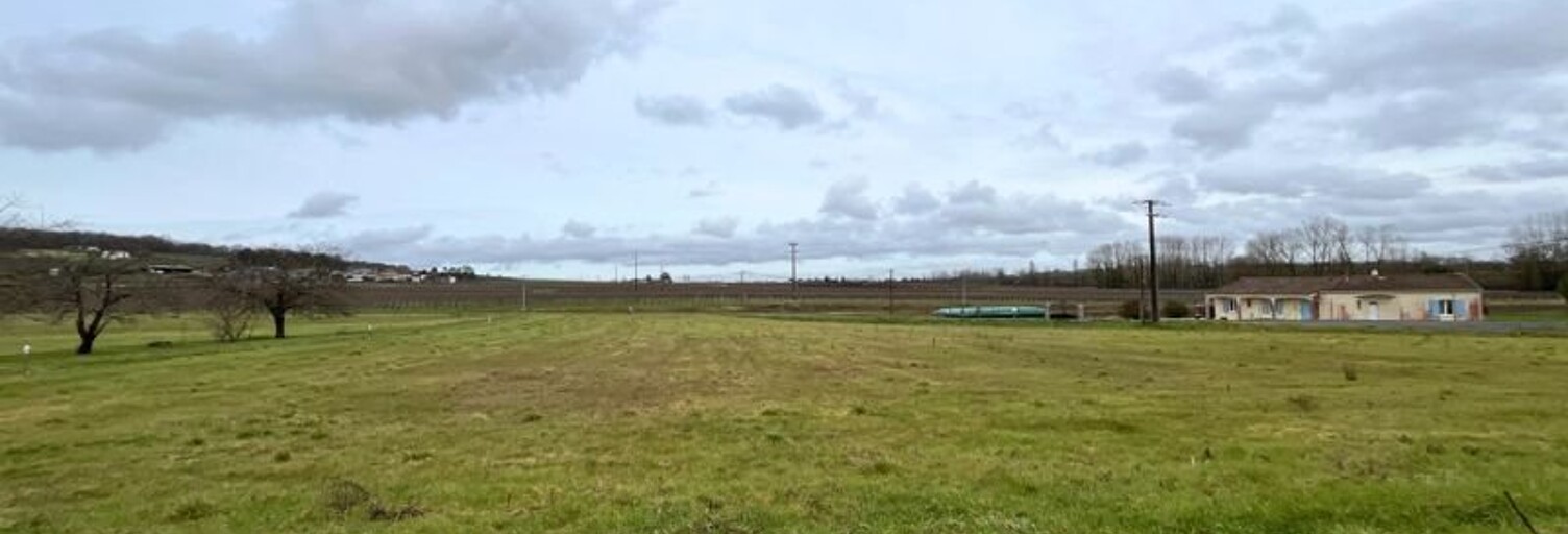 Terrain  2372 m² à vendre à Jonzac (17500)