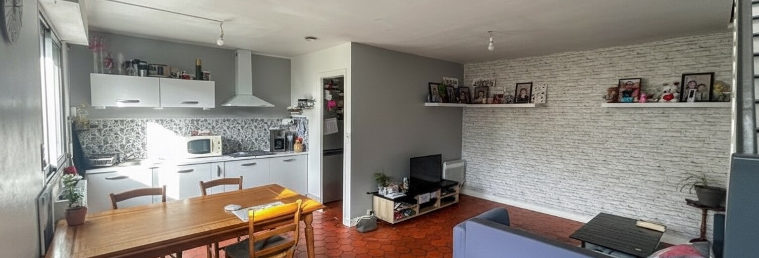 Immeuble  164 m² à vendre à Caudan (56850)