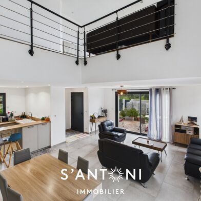 Maison 8 pièces 749500 €