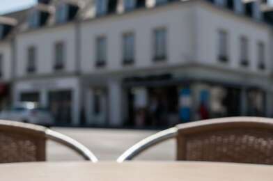 Commerce  192000 €