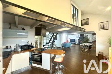 Appartement 4 pièces 275000 €