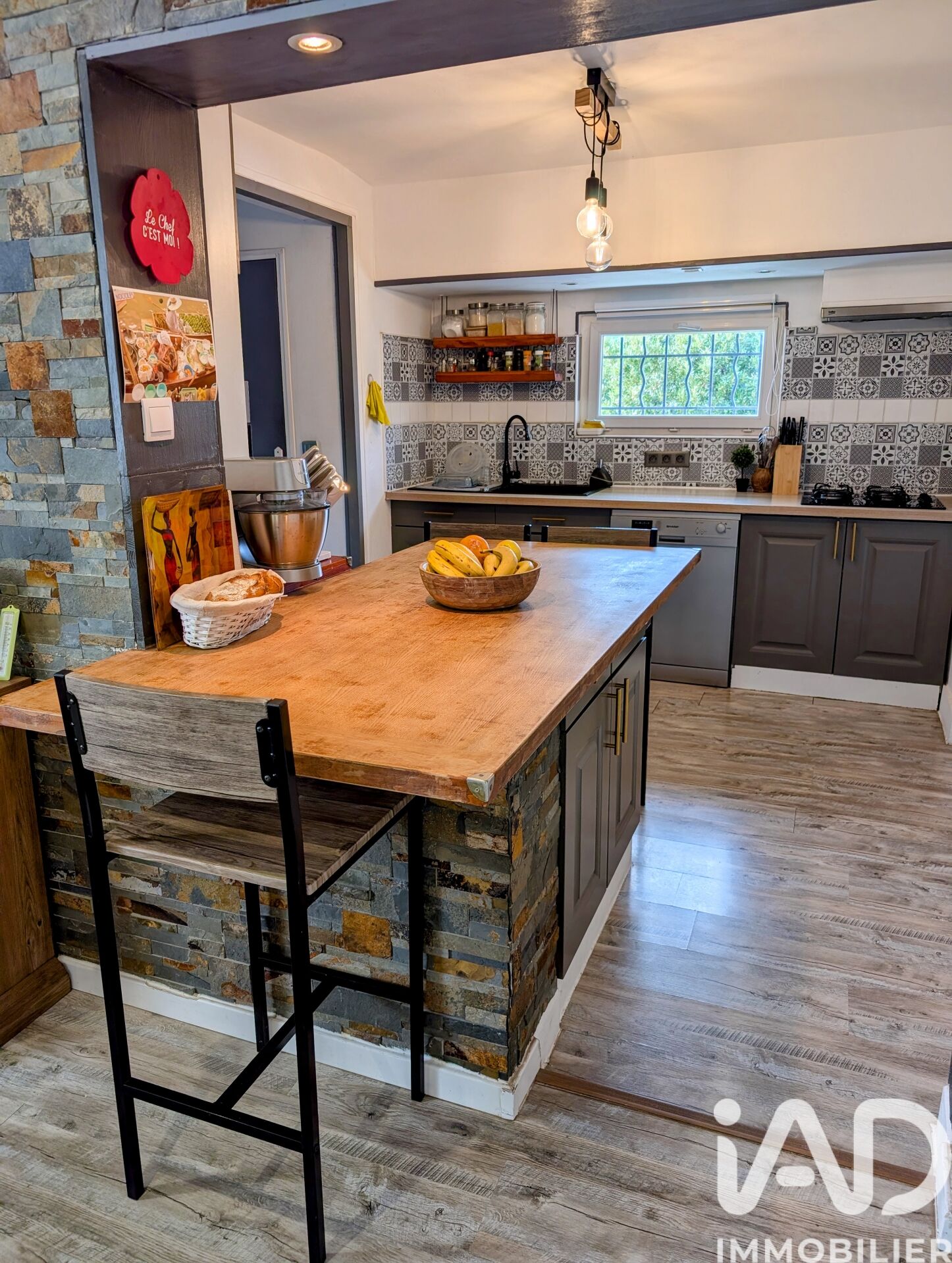 St-Sauveur-De-Puynormand - 156m² - 7p. - 4ch.