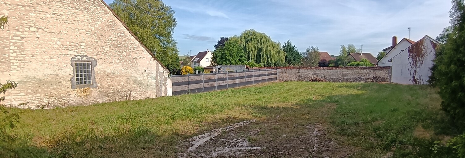 Terrain  644 m² à vendre à Chichery (89400)