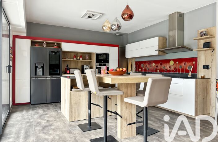 Vente Maison/villa 9 pièces — photo 3