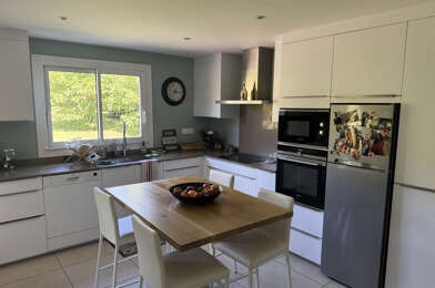 Maison 8 pièces 561800 €