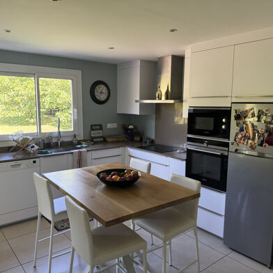 Maison 8 pièces 561800 €