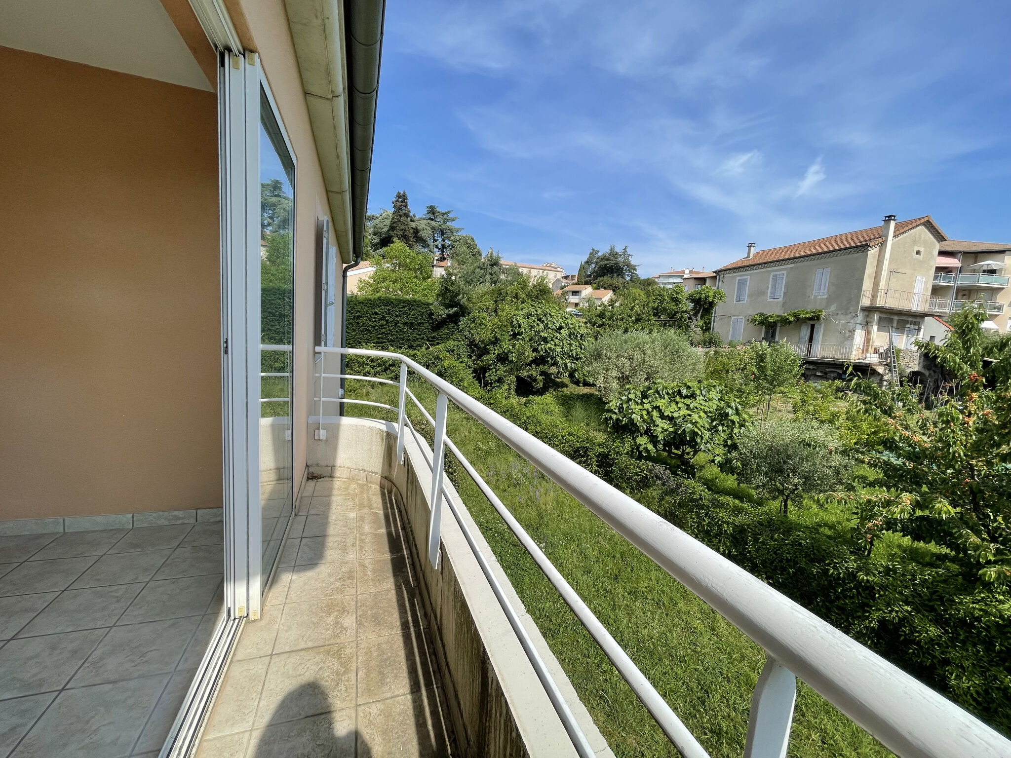 Appartement  T3 à louer Aubenas 07200