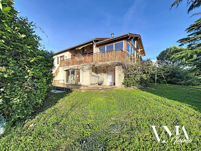 Brindas   Maison familiale 205 m2, 8 chambres, terrain plat — photo 1