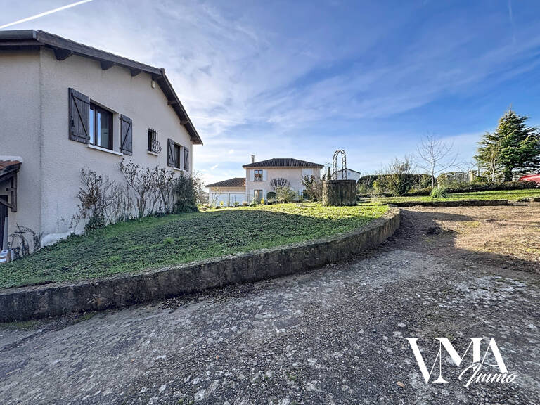 Brindas   Maison familiale 205 m2, 8 chambres, terrain plat — photo 1