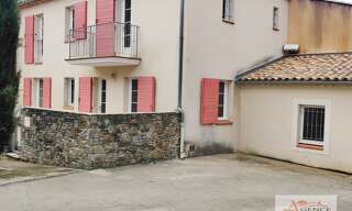 Maison 5 Pièces 103 m² à louer à Collobrières (83610)