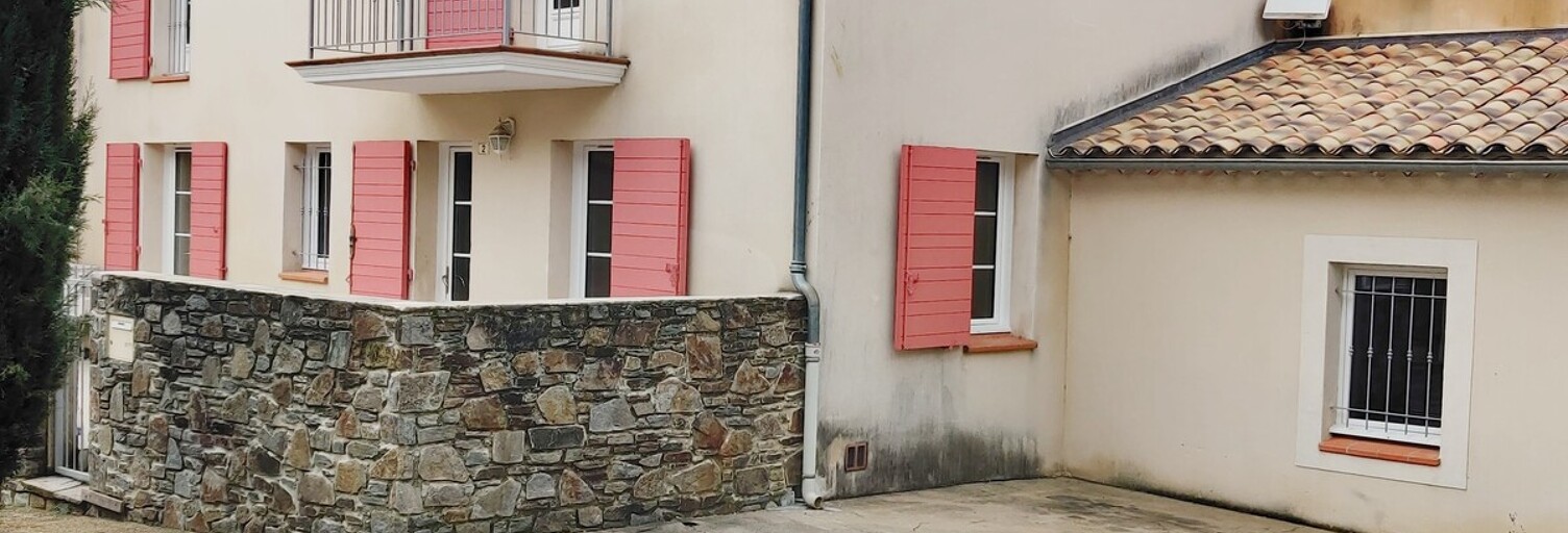 Maison 5 Pièces 103 m² à louer à Collobrières (83610)