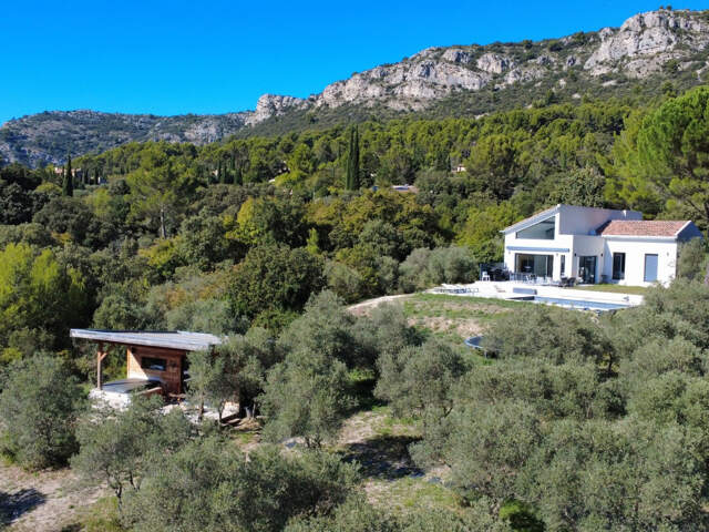 Villa 5 pièces 174 m2 à Vauvenargues — photo du bien