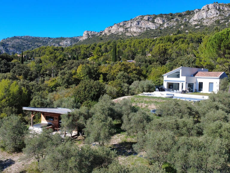 Villa 5 pièces 174 m2 à Vauvenargues — photo 1