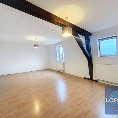 Appartement 3 pièces 762 €