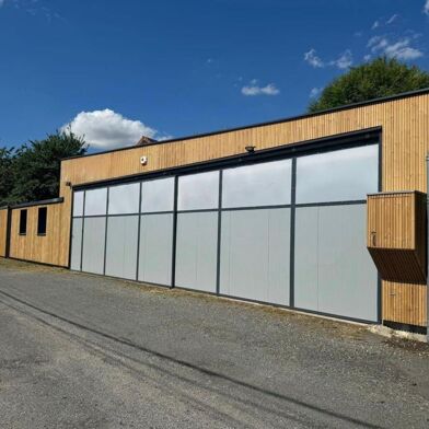 Local industriel  172000 €