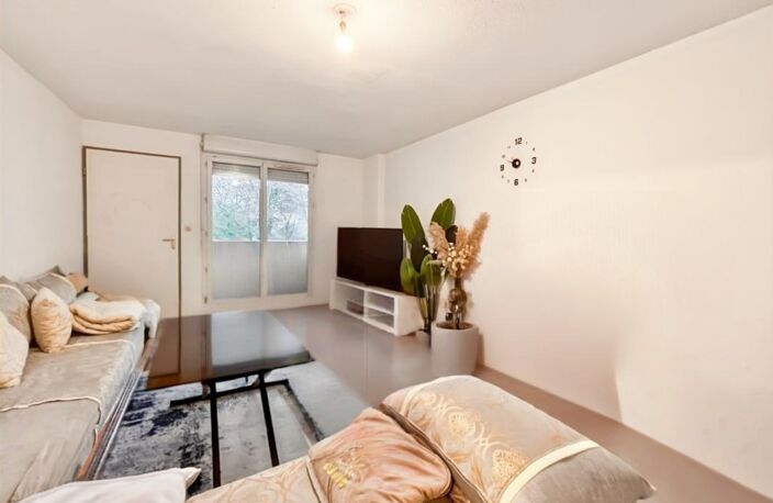 Montpellier Joli T2 avec balcon, piscine et vue jardin — photo 3