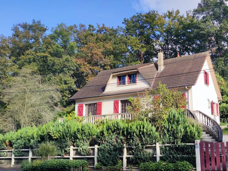 Maison d'Artisan Familiale de 150 m² 6 pièces avec Jardin et Sous-sol Complet - Proche de Rouen en Seine-Maritime et des Grands Axes Routiers — photo 1