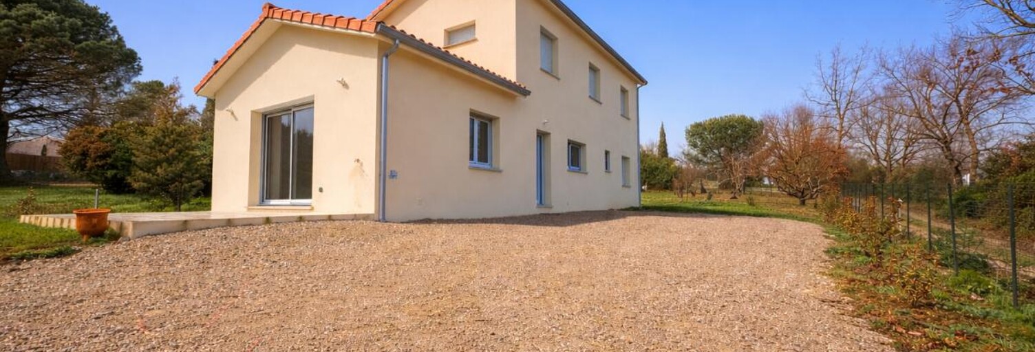 Maison 5 Pièces 134 m² à louer à Menville (31530)