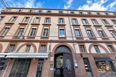 Appartement 6 pièces 2493 €