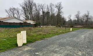 Terrain  323 m² à vendre à Les Billaux (33500)