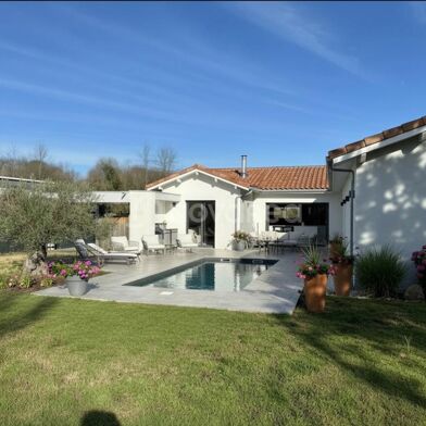 Maison 5 pièces 526000 €