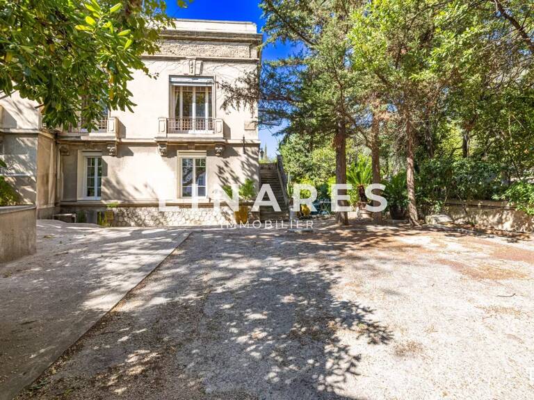 LA NOBLESSE -  Appartement T6 de 204m2 + Grenier + Terrasse + 3 — photo 1
