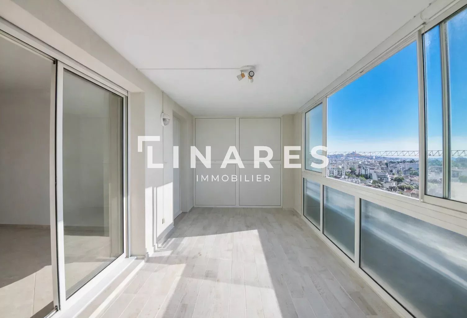PANORAMIC VIEW - Appartement T3 de 77m2 carrez - Terrasse 17m2 - — photo 1