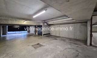 Garage   m² à louer à Nice (06200)