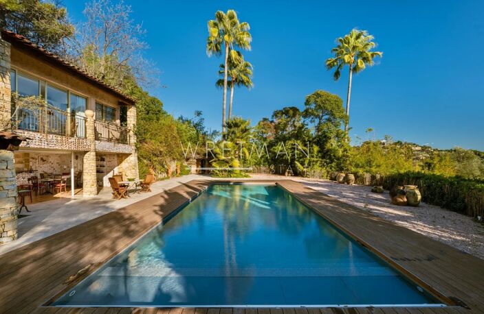 Propriété de caractère avec piscine dans secteur prisé - Mougins — photo 2