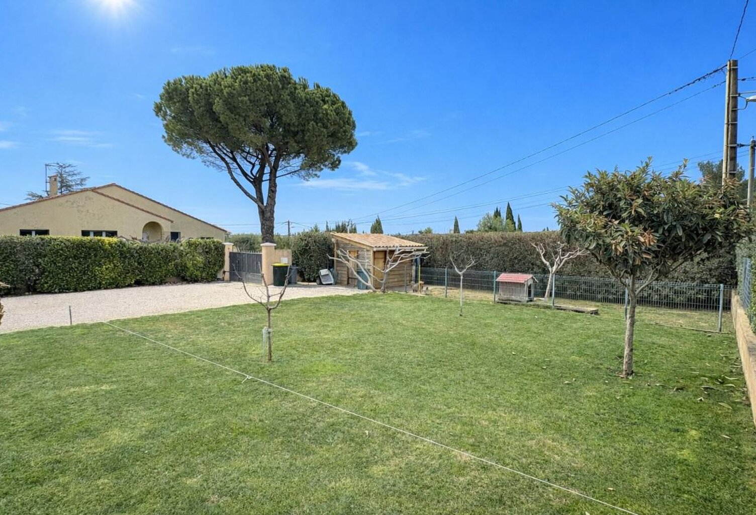 Terrain constructible 369 m² à vendre Roquemaure — photo 1
