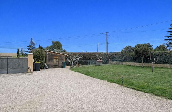 Terrain constructible 369 m² à vendre Roquemaure — photo 2