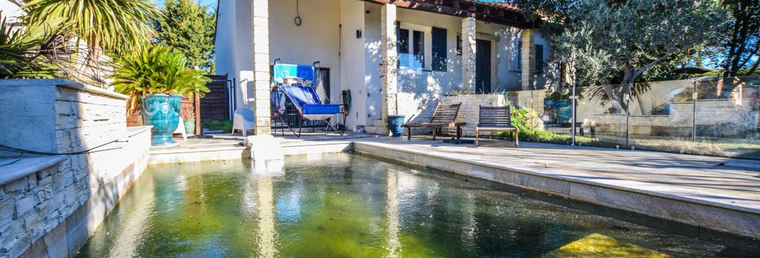 Maison 5 Pièces 147 m² à vendre à Rochefort-du-Gard (30650)