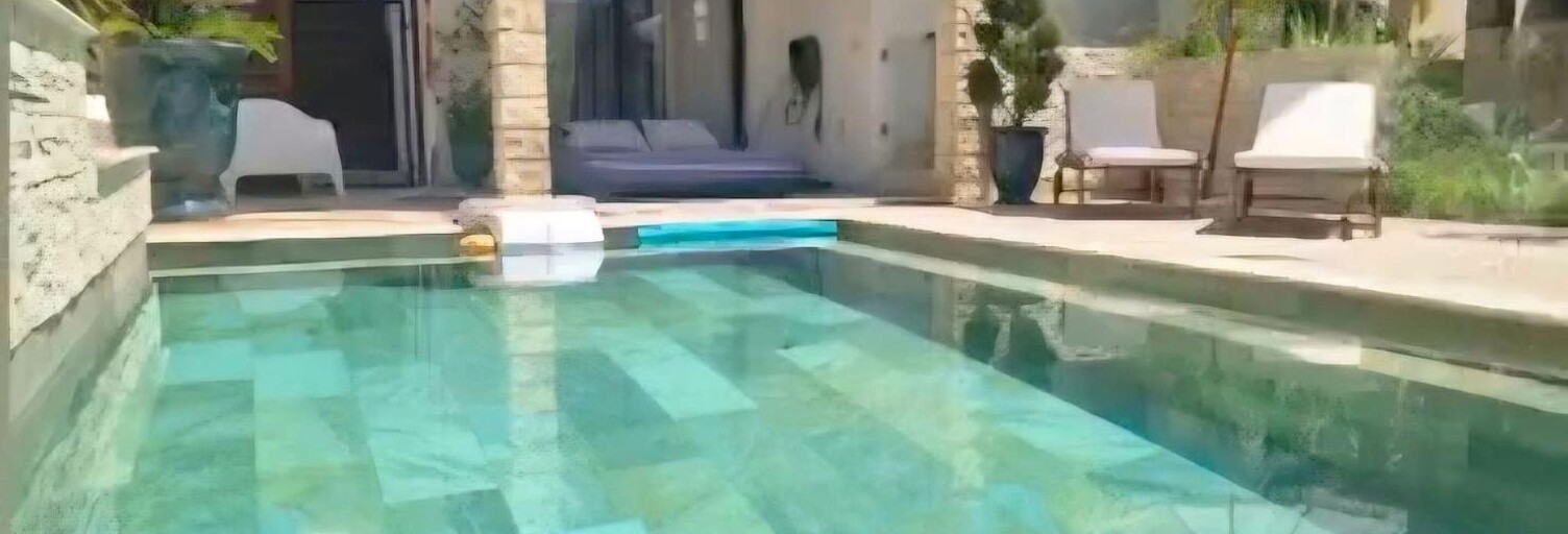 Maison 5 Pièces 147 m² à vendre à Rochefort-du-Gard (30650)