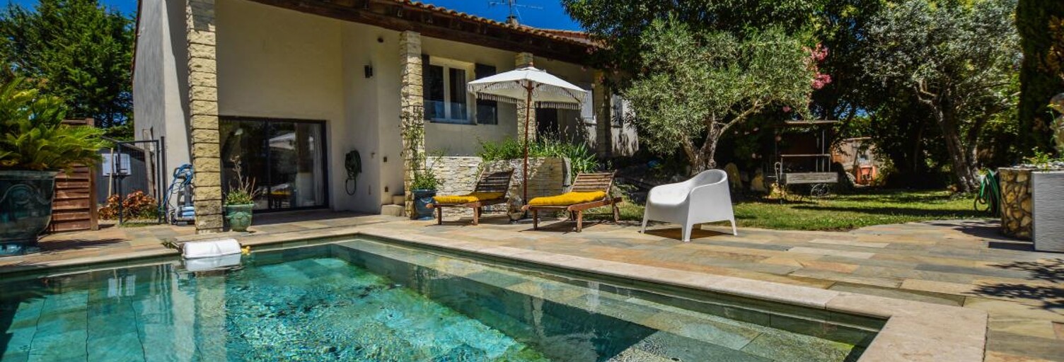 Maison 5 Pièces 147 m² à vendre à Rochefort-du-Gard (30650)